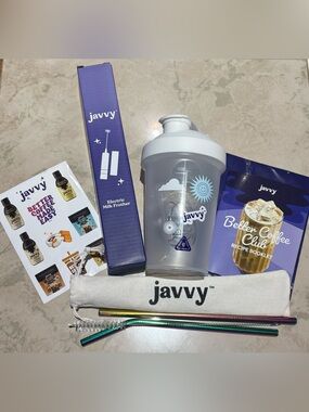 Javvy Bundle: Electric Milk Frother, Straws, Shaker Cup, Recipes & Stickers!